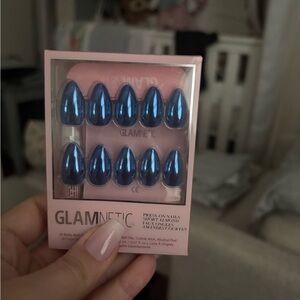 Glamnetic Blue Chrome Press-On Nails